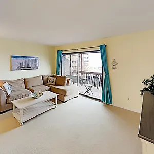 Apartment Sunset Landing Unit 12