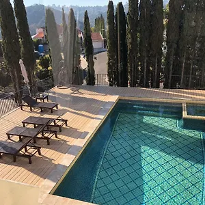 Homestay Hollywood Hills Private, Los Angeles