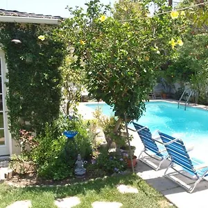 Apartment Culver Escape With Pool, Near Disneyland Park!, Los Angeles